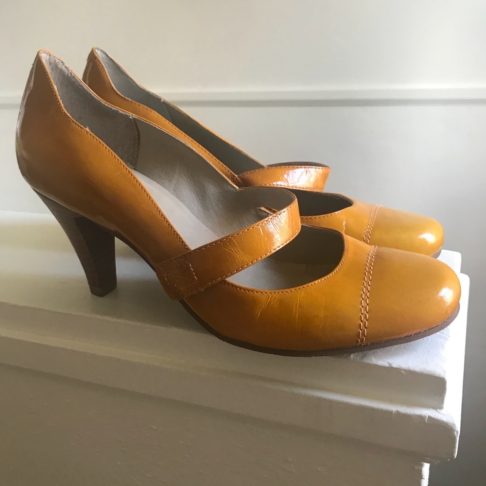 Bos. & Co heels size 39